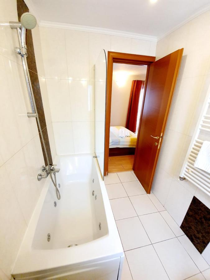 Grandville Apartments Бухарест Екстер'єр фото